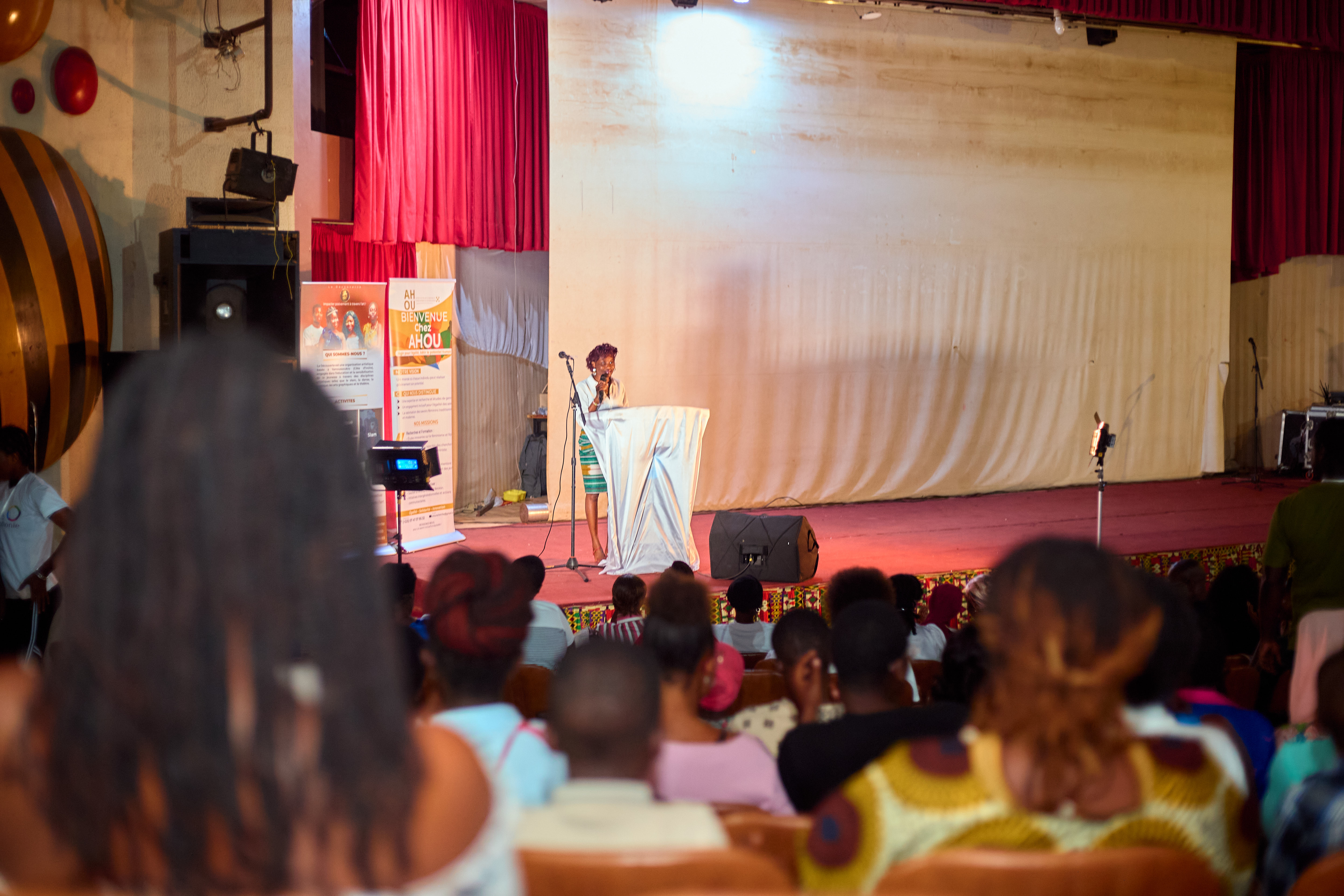 Docu-Théâtre Yamoussoukro 1